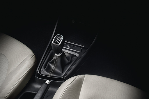 6-Speed-manual-transmission-MT