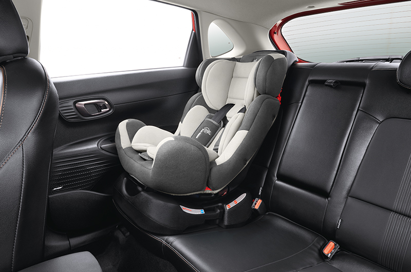 A child's seat is plugged securely with the help of the ISOFIX thus amplifying the safety quotient for infants in the rear seat