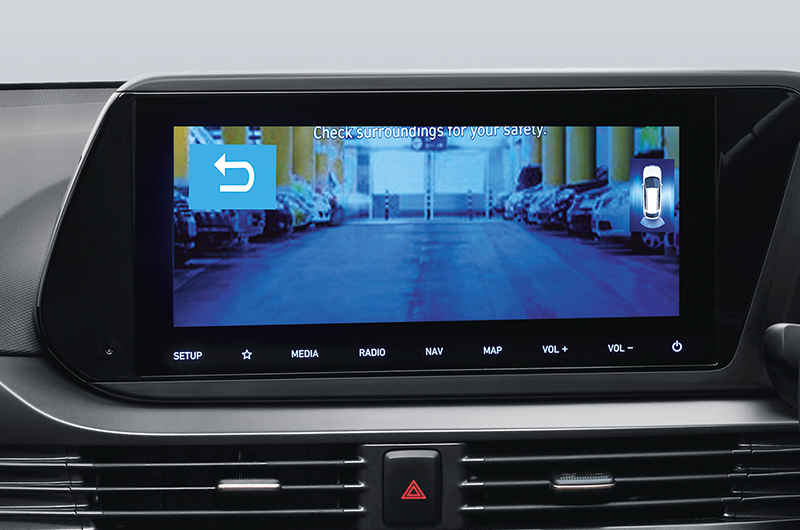 Enables the driver to see the rear view while forward driving without engaging the reverse gear.