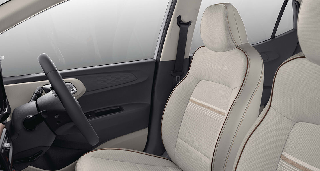 It’s also the attention to detail that makes the new AURA so special. Discover an exceptional level of comfort with a choice of high quality materials for a sensuous and refined feel throughout.